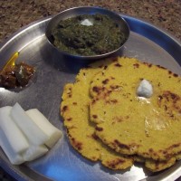 Saag Makki Roti